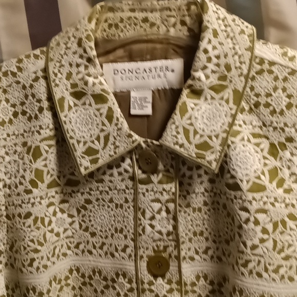 FINAL PRICE NWOT DONCASTER olive/white crocheted/laced designed l/s jacket 16 - Picture 9 of 16